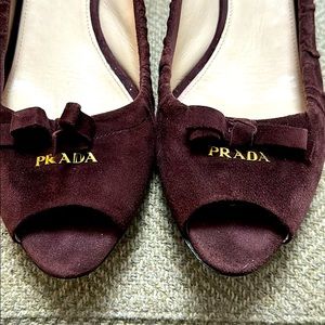Prada suede peep toe pumps, very soft and comfy
